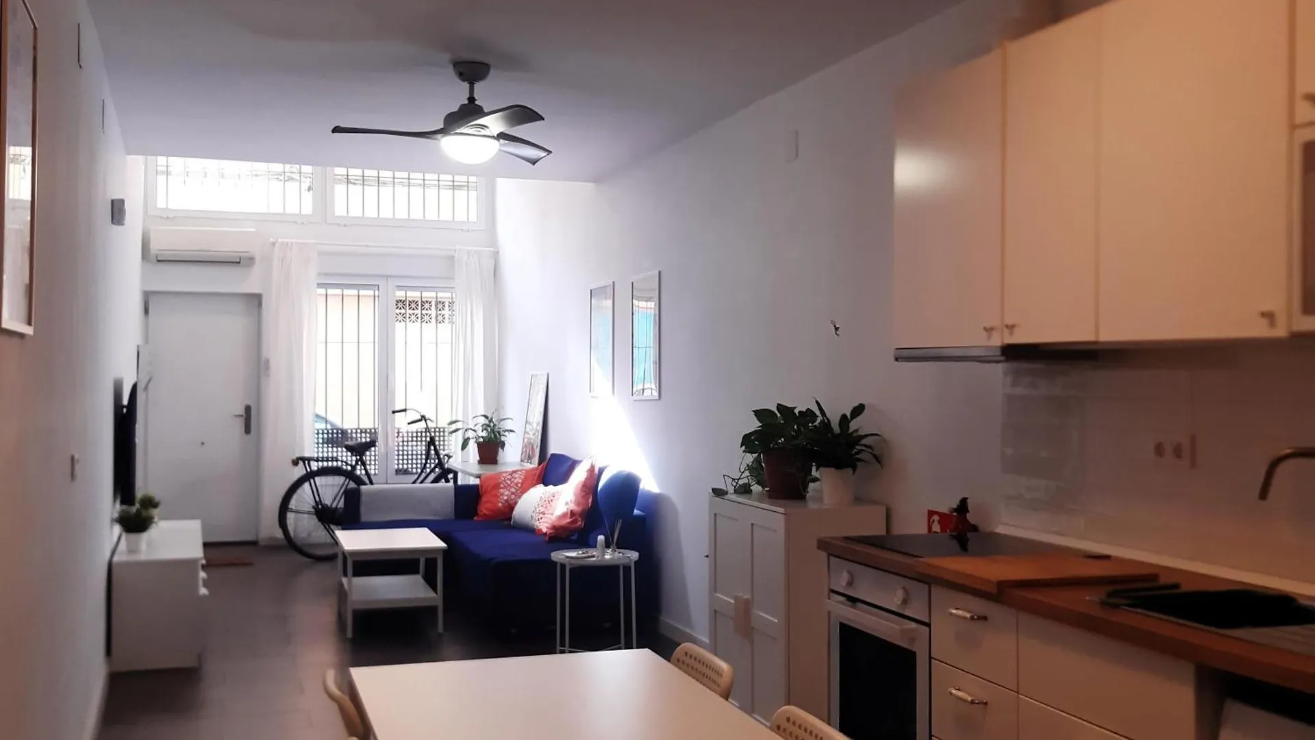 Apartment La Caramba Amplio Apartamento En La Playa Malaga